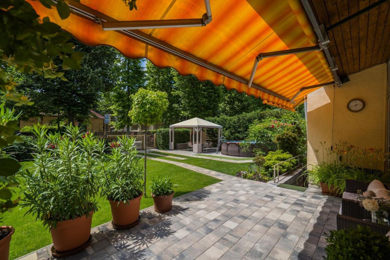 Villa Maria Vendeghaz Шиофок Экстерьер фото